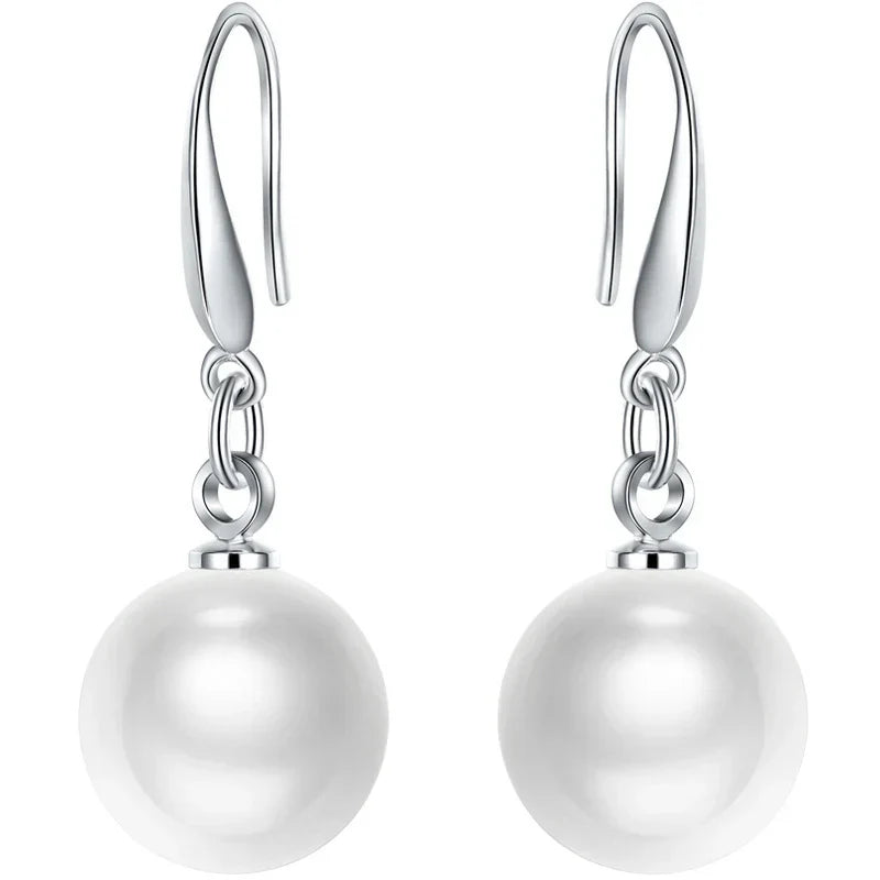 Fashionable Elegant Round Shell Pearl And Pearl Earrings