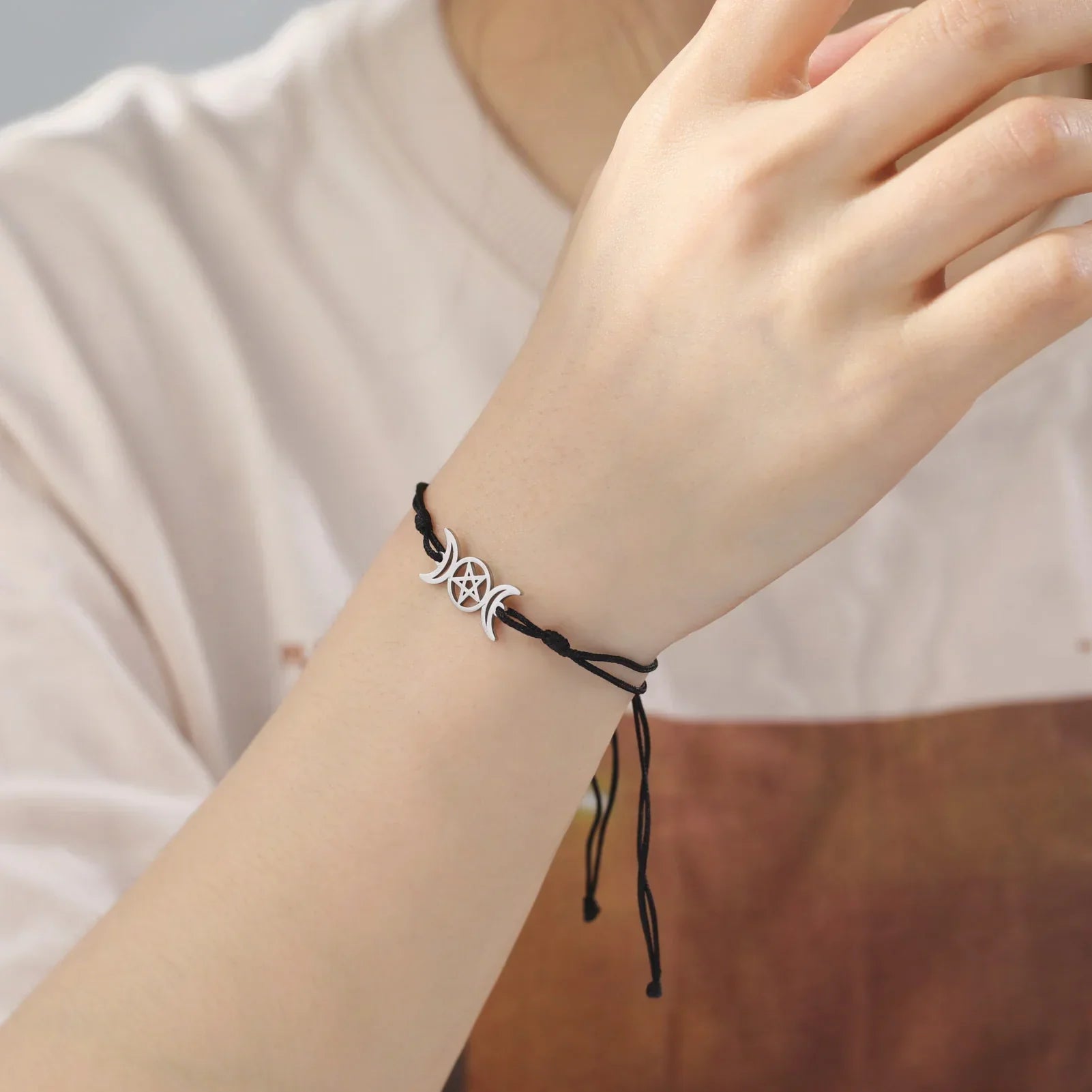 Cartoon Fashion Girlfriends Same Style Hollow-out Double Crescent Pentagram Jade Thread Bracelet